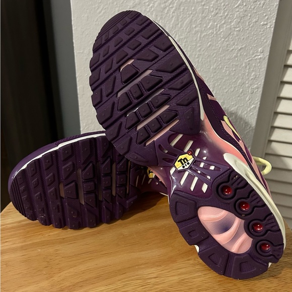 Nike Air Vapor Max Plus - Picture 4 of 6